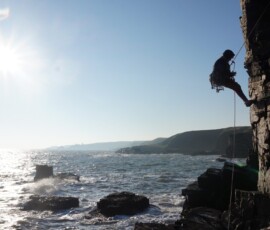 Abseil descent to the crag at Smiddy Wall Abseiling and rock climbing Aberdeen